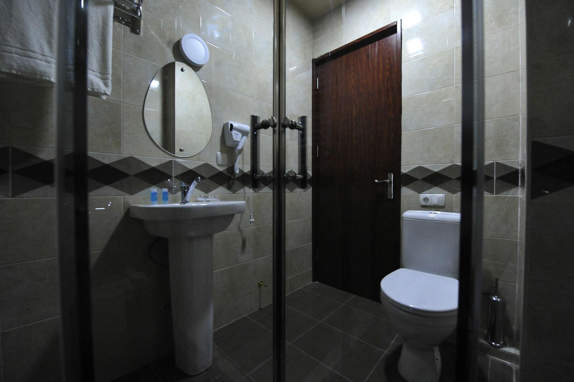 Hotel Rogalux Blue Tiflis Exterior foto